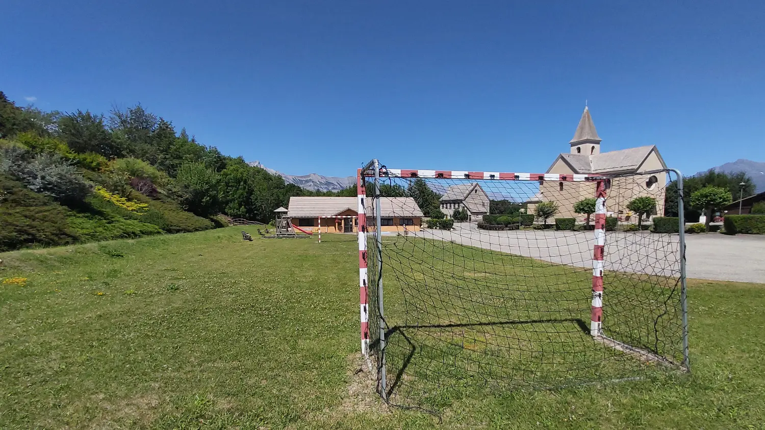 Aire de jeux de Manse, Forest St Julien