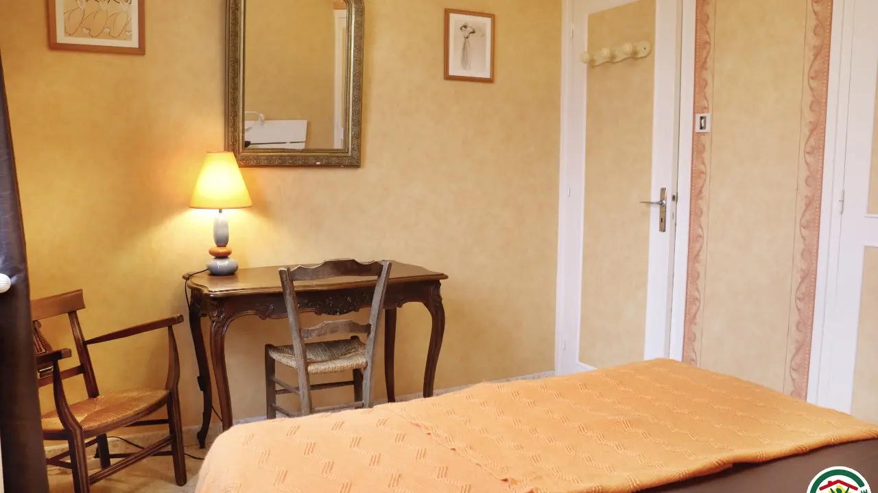 Chambre avec un lit double (1x140)