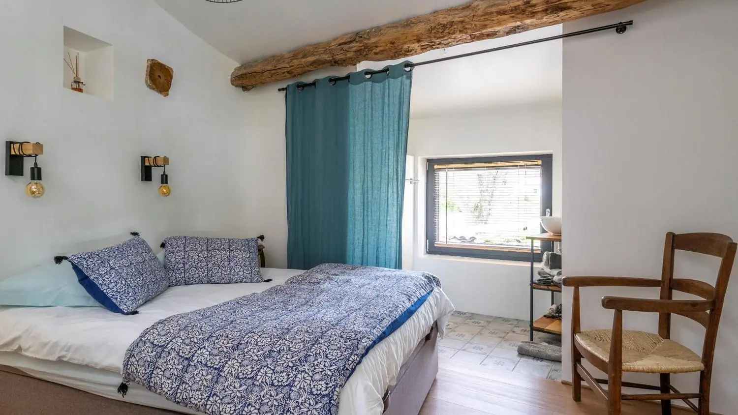 Chambre N+1 Mas d'Osmeea (6 pers.) à Roquefort-les-Pins Gîtes de France Alpes-Maritimes