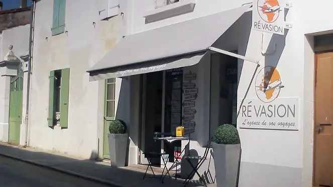 Agence Ré'Vasion