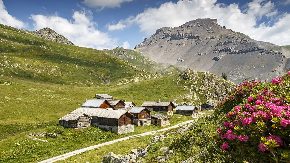 Tour du Cros et Jalleït par les Chalets de Clapeyto