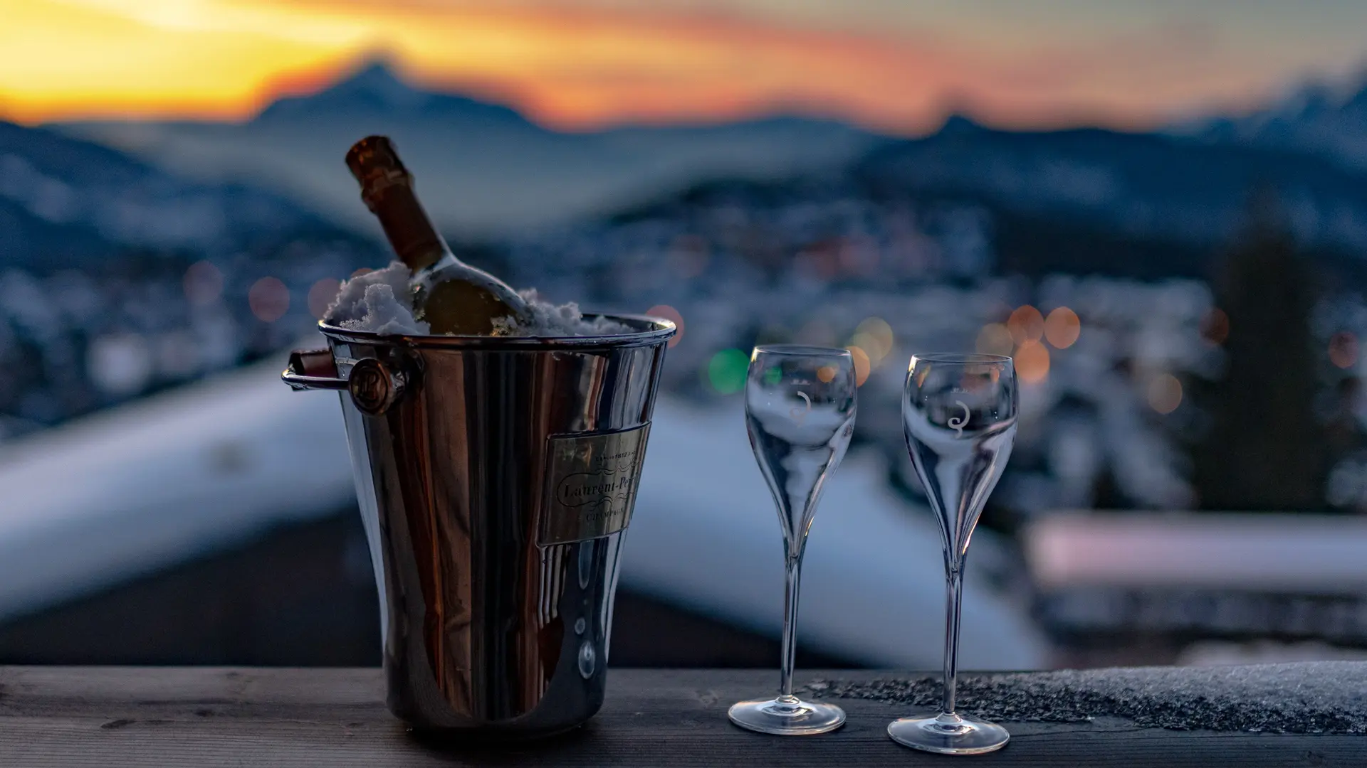 Dîner avec couché de soleil
