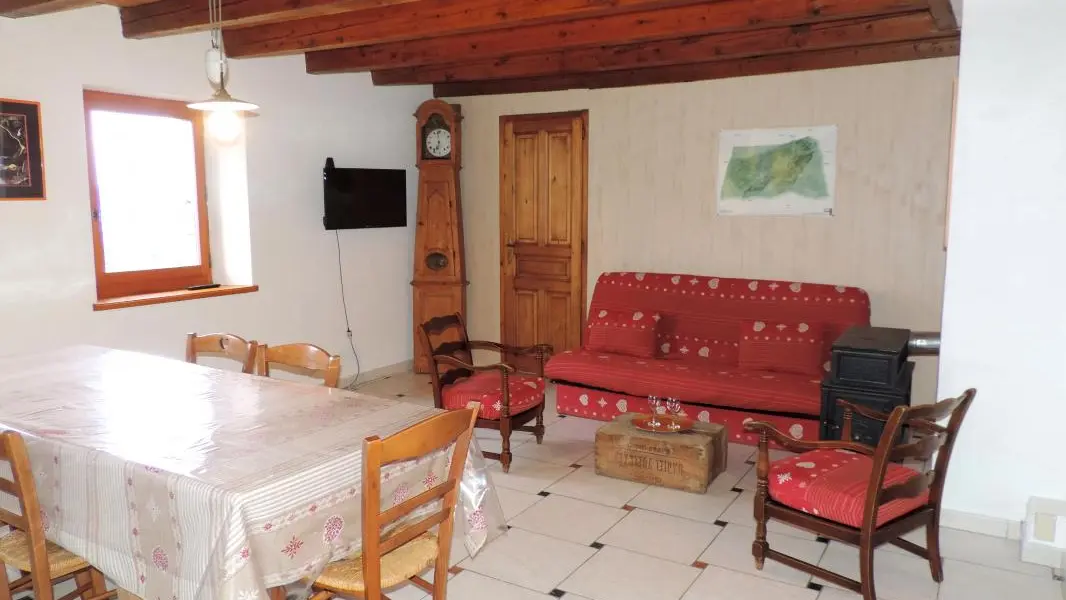 salle à manger et séjour