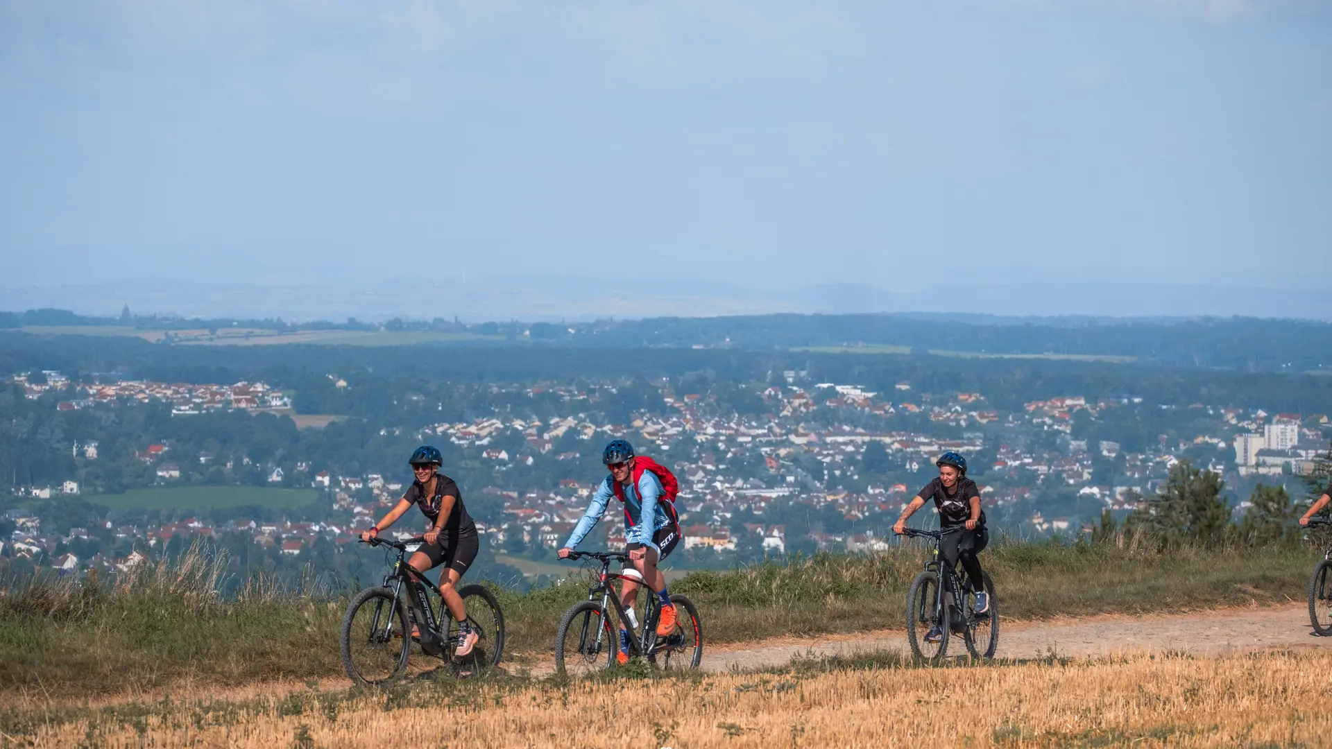 VTT au Vernet vue sur Vichy