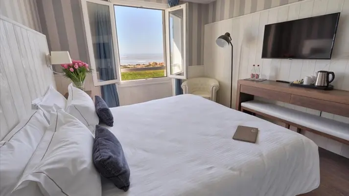 Comfort Sea View Room