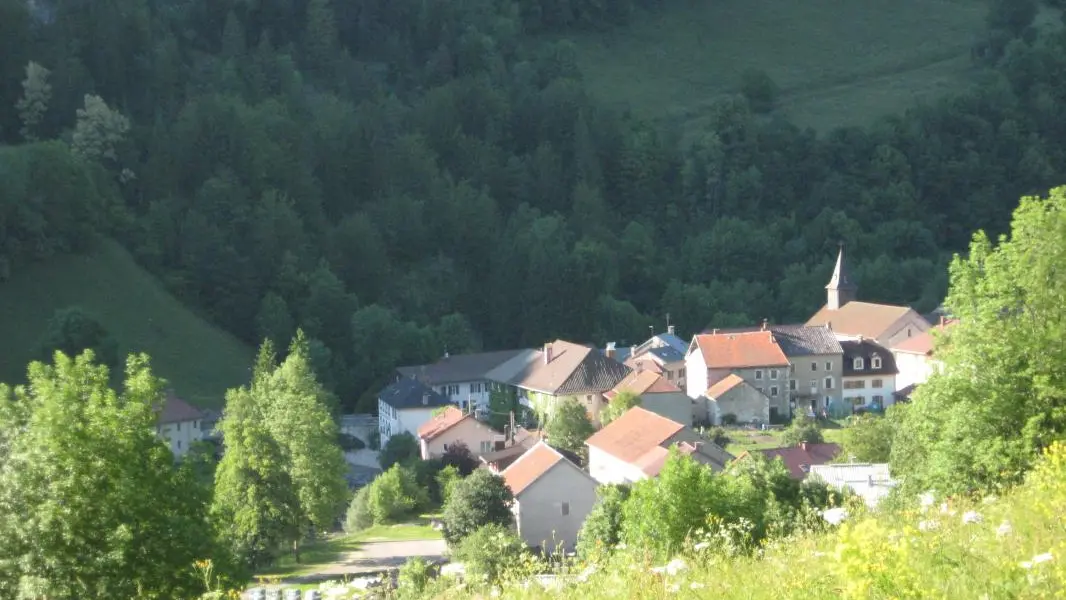 Le village de Chézery
