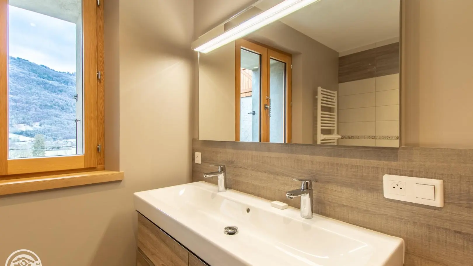 Salle de douche au premier étage