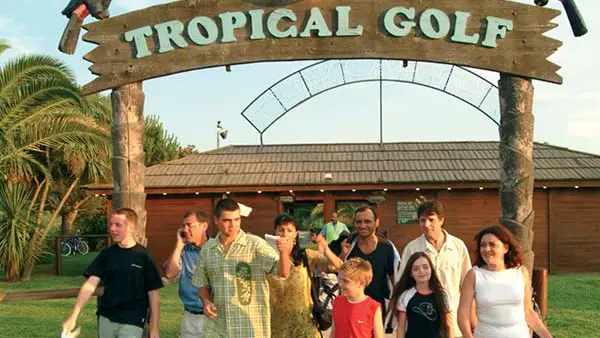 Entrée du Tropical golf Azur Park