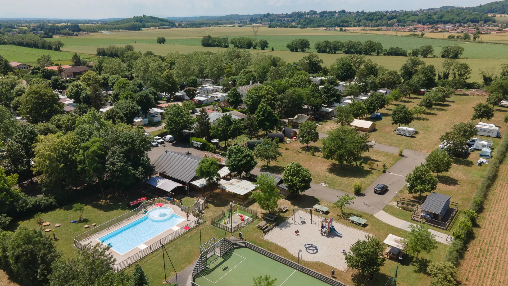 Camping Claire Rivière à Villieu Loyes Mollon