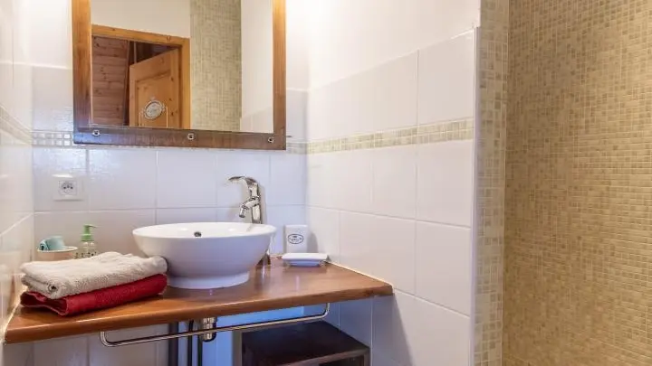 Salle d'eau chambre 2