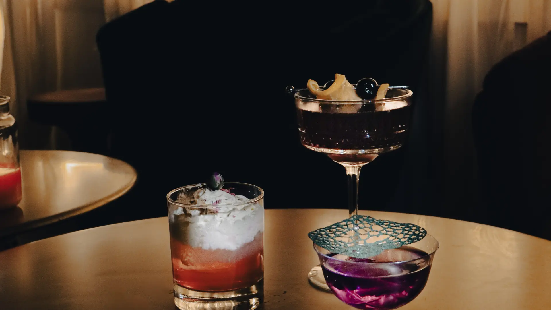 mixologie cocktail bar, ambiance zitto bar à cocktail, port de nice