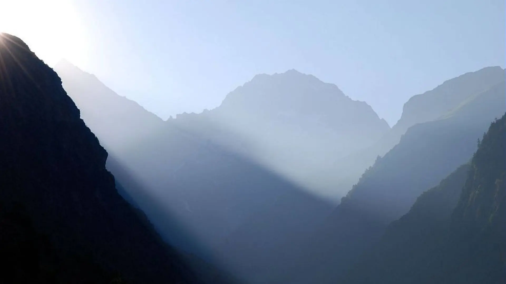 Font du Valgaudemar au lever du soleil