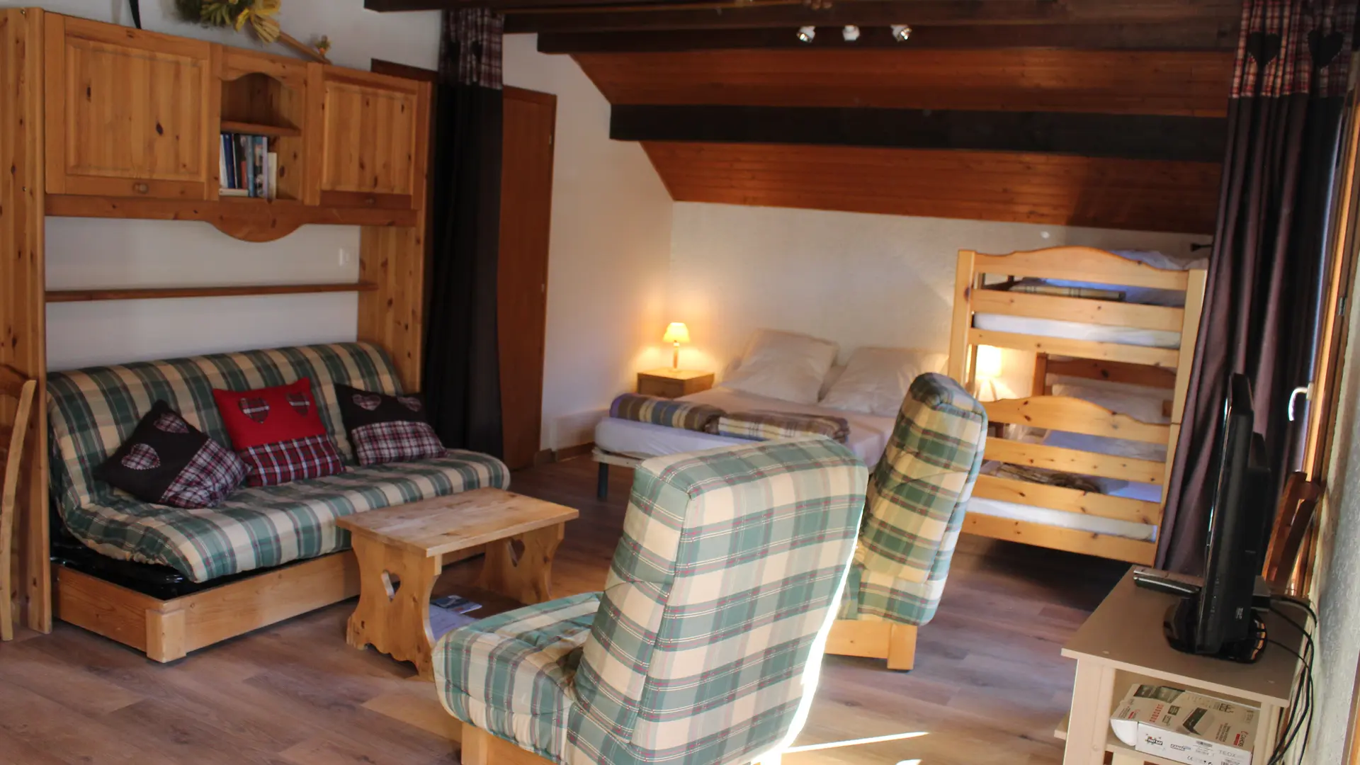 Pièce de vie, vue couchages