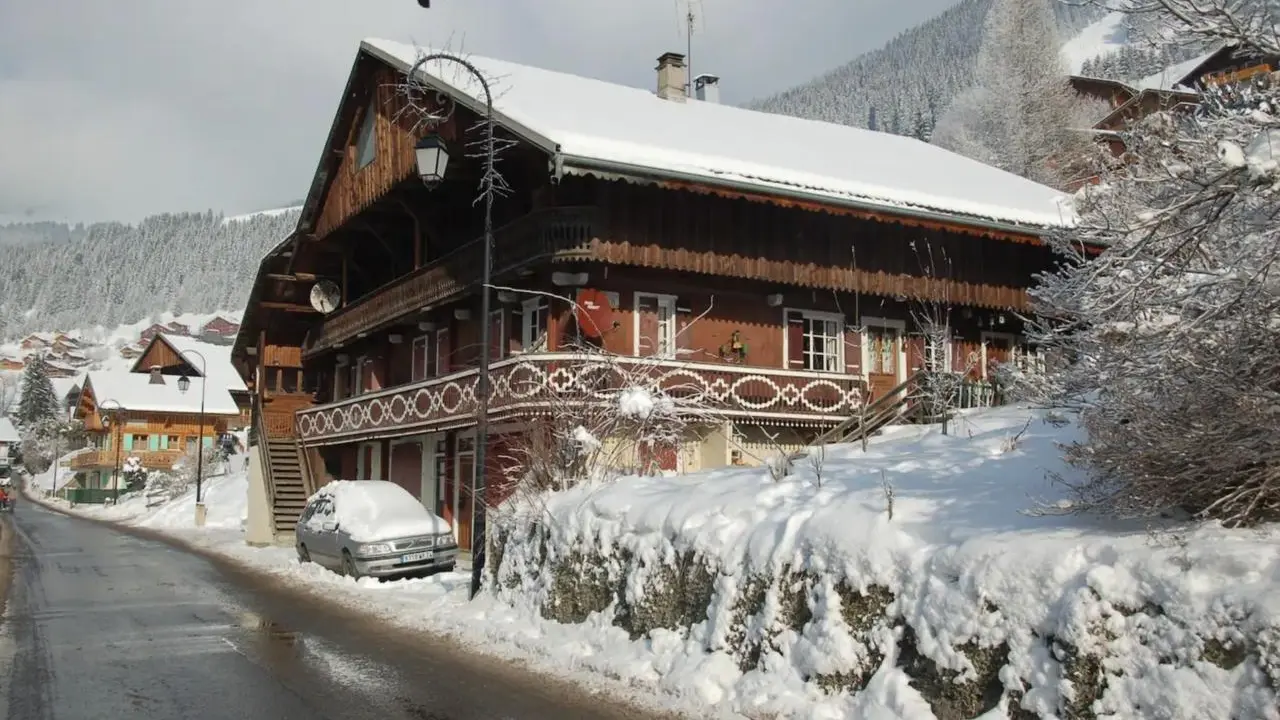 Le chalet en hiver