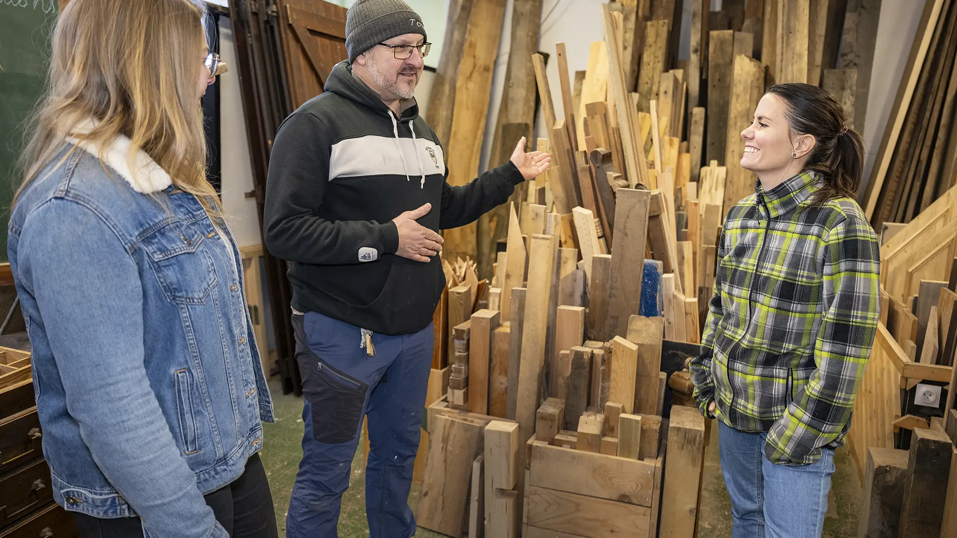 Atelier  Fabrique ta table basse en bois de Ré-emploi_Faverges-Seythenex
