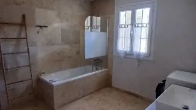 Salle de bains 1er étage