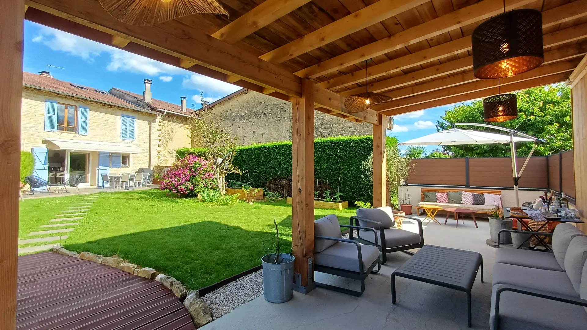 Terrasse avec coin salon