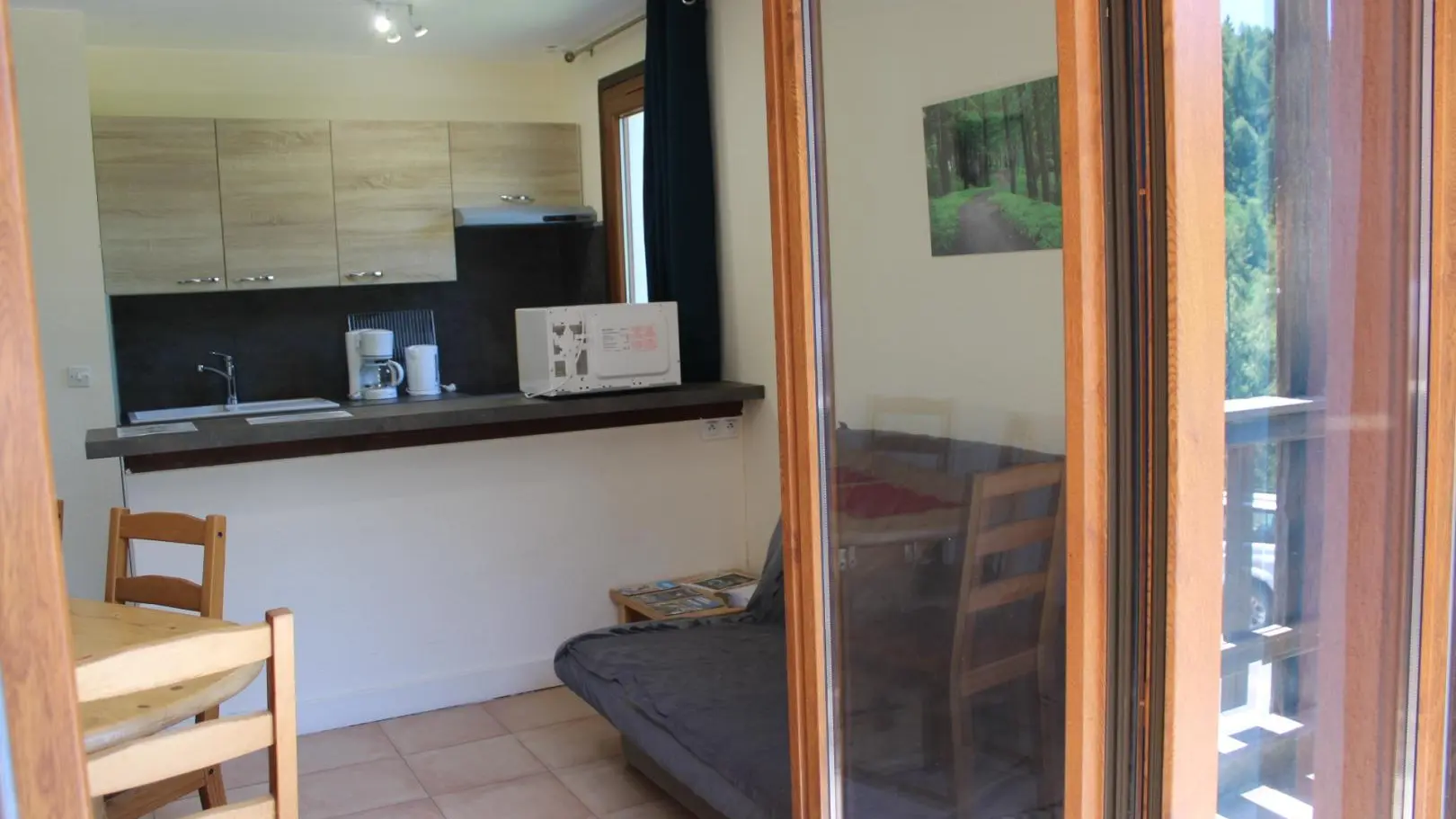 Gîte Les Faons-Séjour-Roubion Les Buisses-Gîtes de France des Alpes-Maritimes