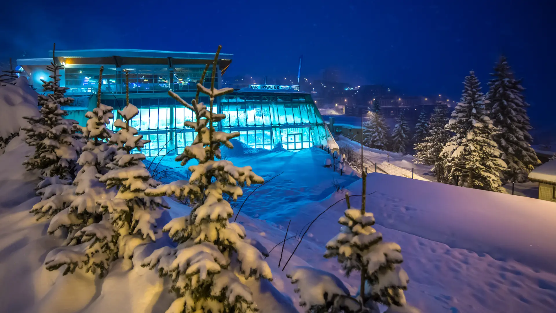 Complexe de Loisirs & Détente en nocturne