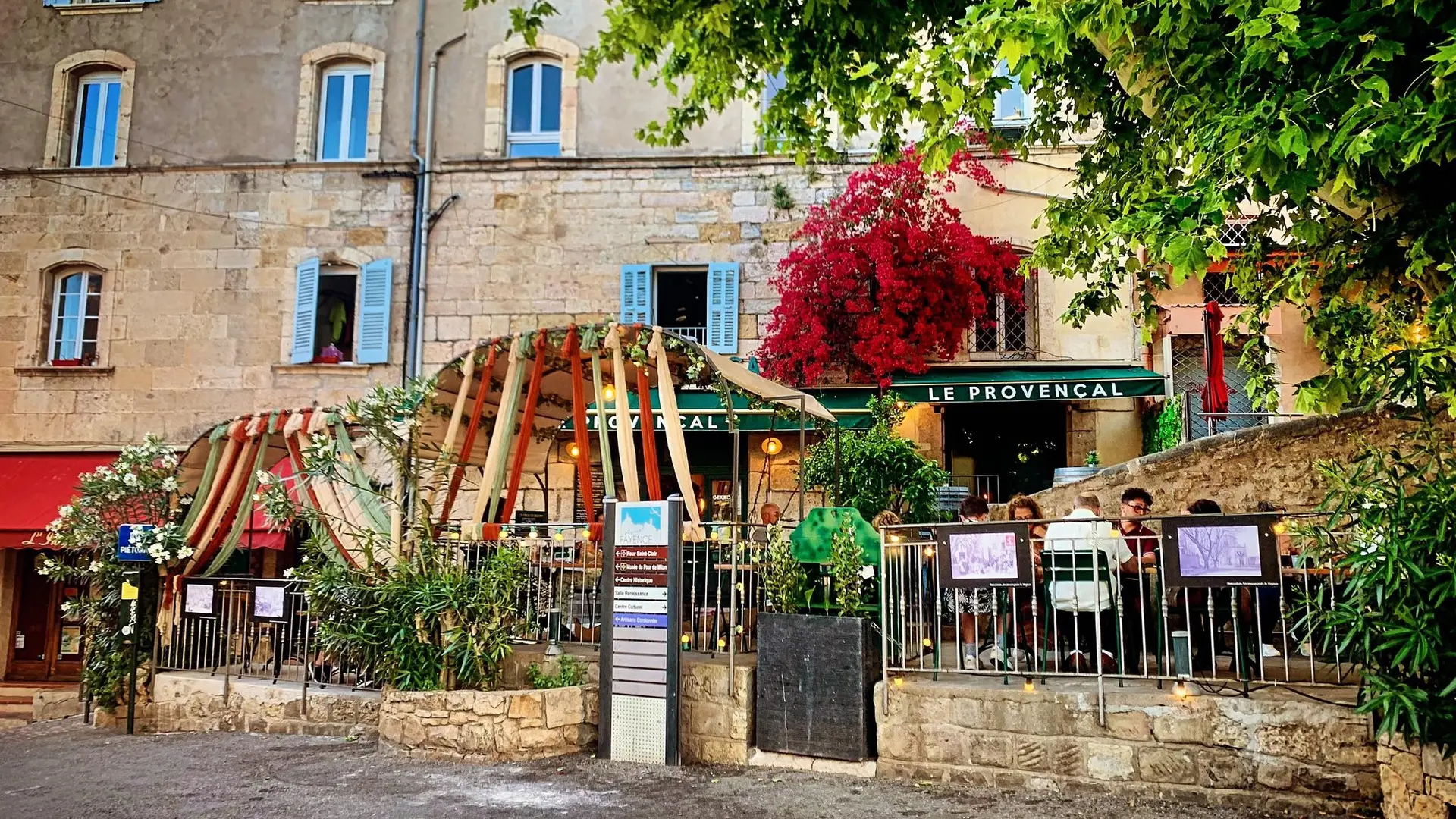 La terrasse place de l'église