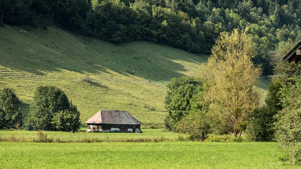 Paysage et village d'Ecole-en-Bauges