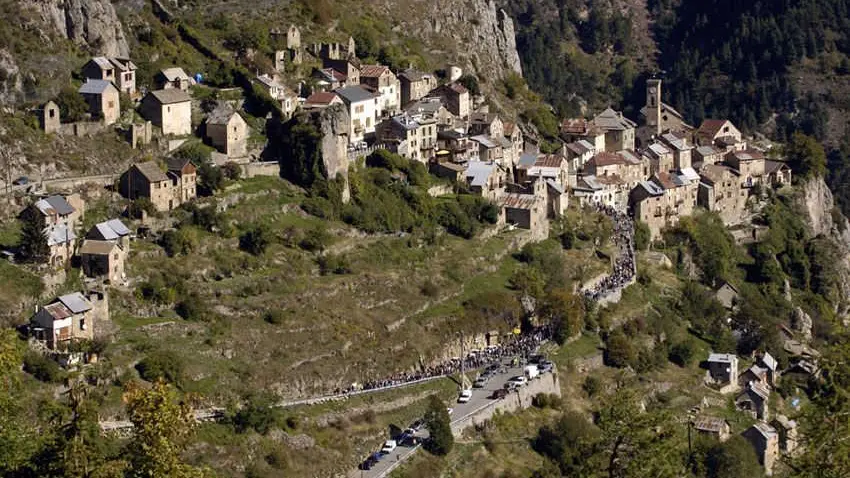 Gîte Les Crocus-Le village-Roubion-Gîtes de France des Alpes-Maritimes