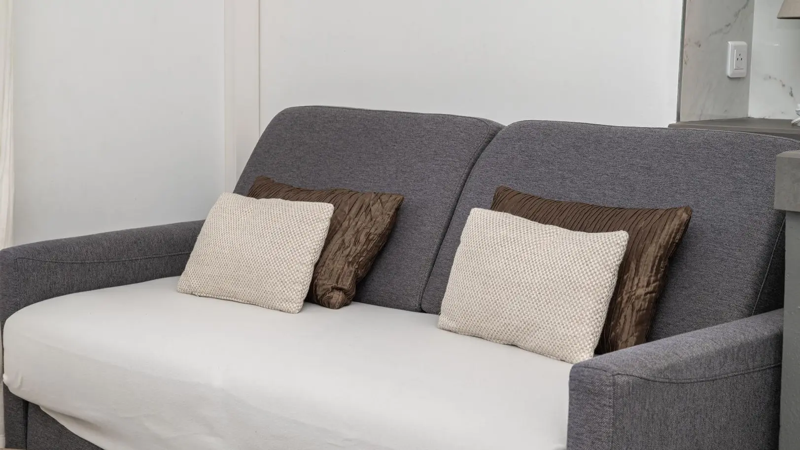 L'Amandier-Séjour-Mas d'Angeline-Beausoleil-Alpes-Maritimes