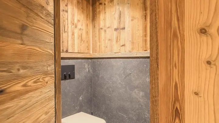 Toilette de l'entrée