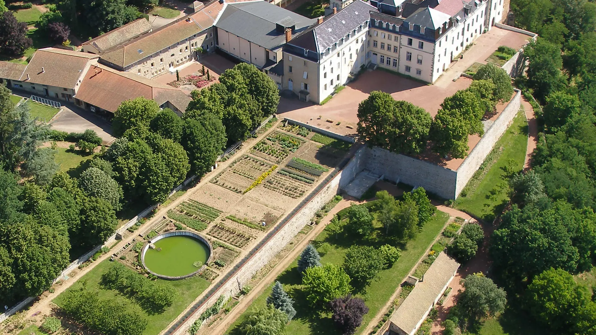 Abbaye de Pradines_Pradines