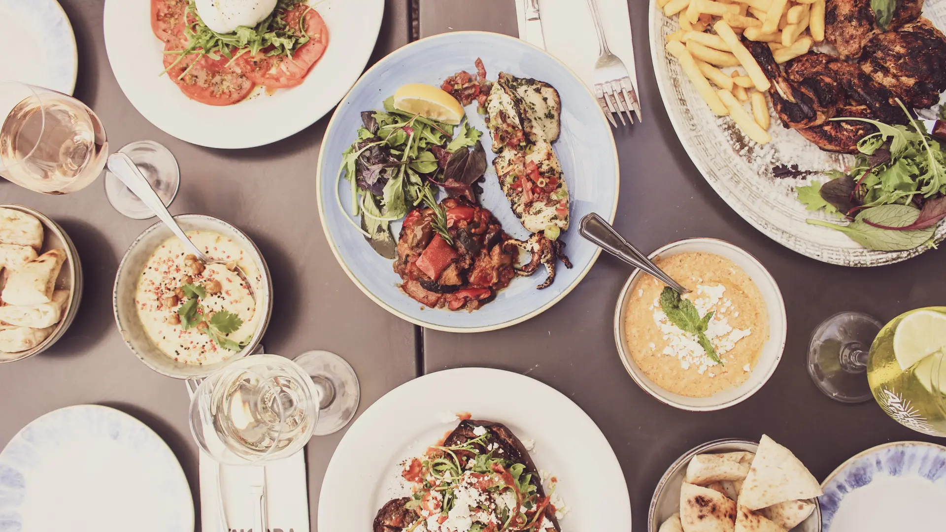 ANCORA VILLEFRANCHE-SUR-MER, RESTAURANT AVEC VUE, INTERIEUR, PORT DE LA DARSE