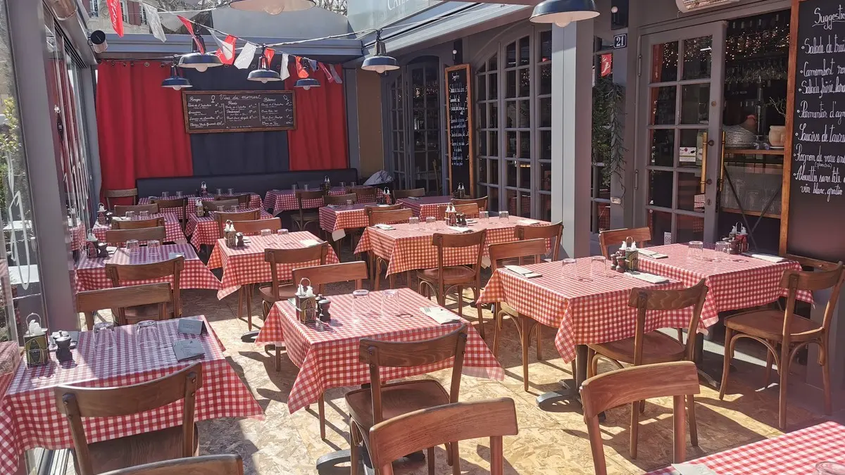 Restaurant le Café de l'Industrie à Saint-Rémy-de-Provence