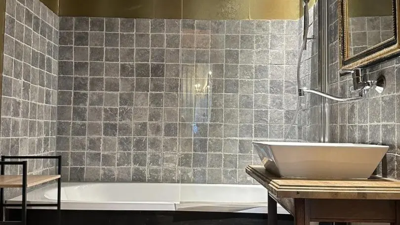 Salle de bain de la chambre Adonaï