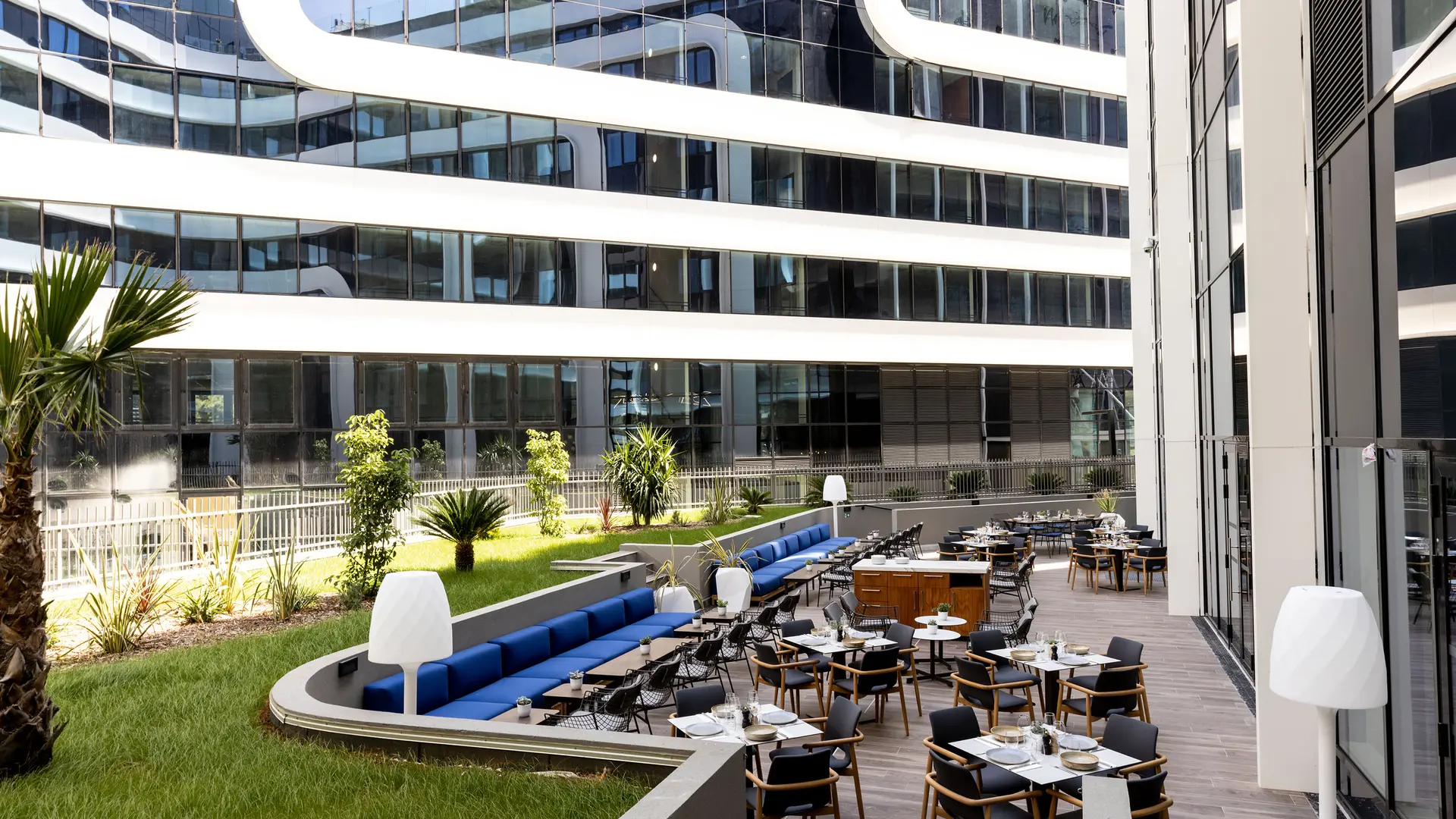 La Table des Suds côté jardin