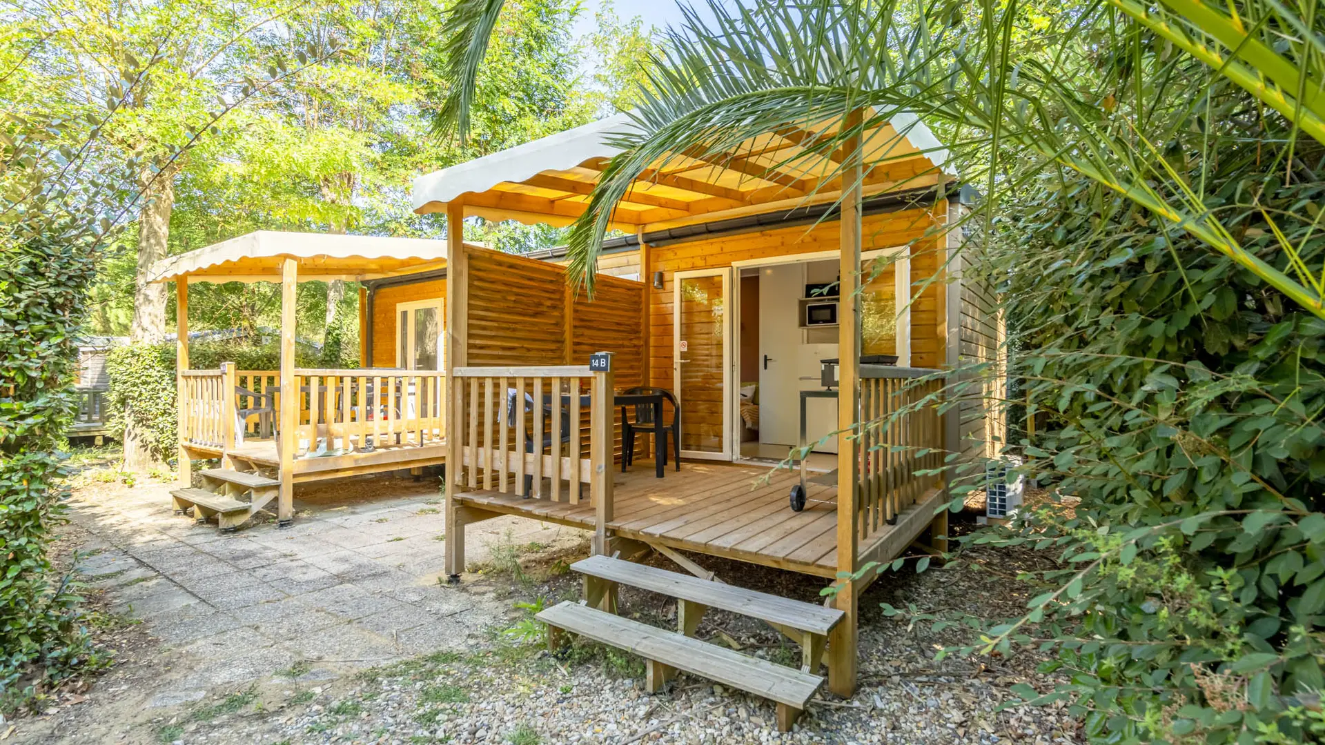 Semi-detached mobile home with 1 bedroom