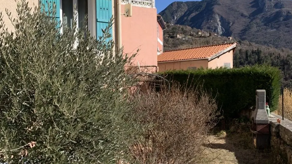 Gîte La Maison Victoire-Jardin-Roquebillière-Gîtes de France des Alpes-Maritimes