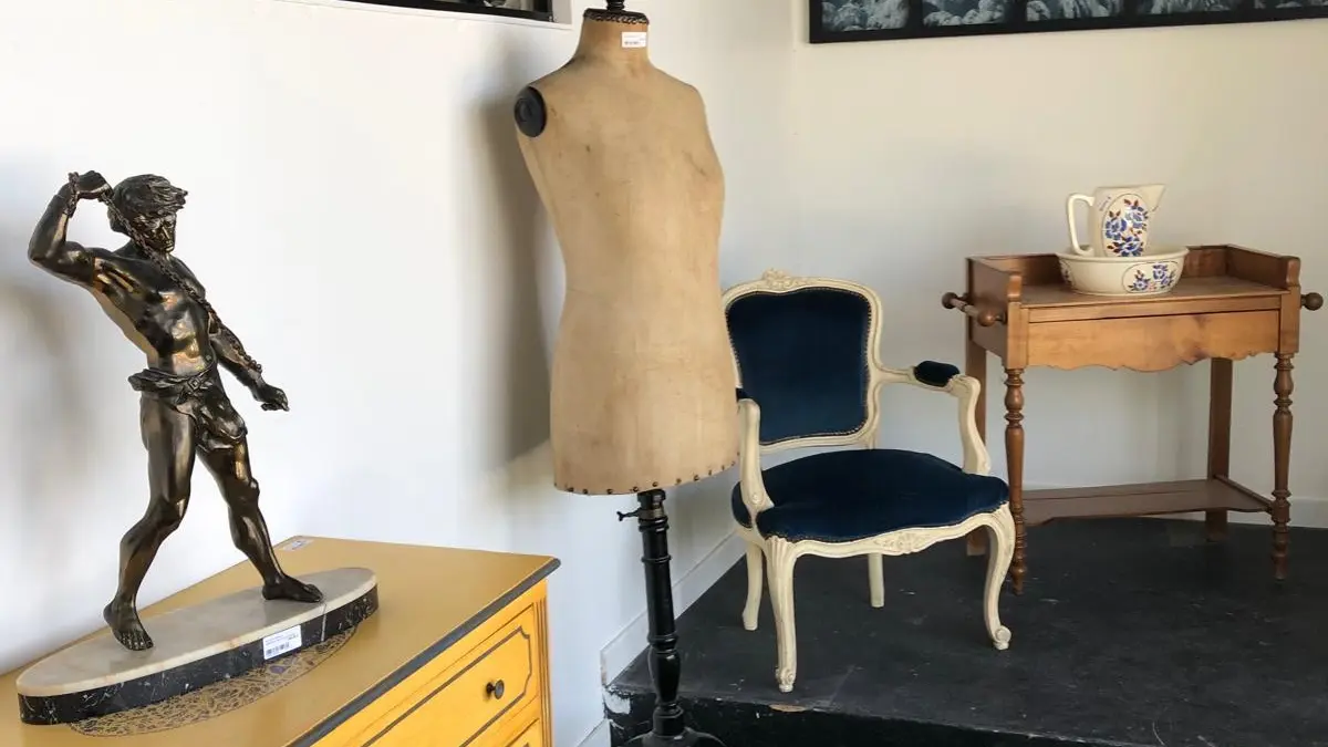 Grenier de L'Isle meubles