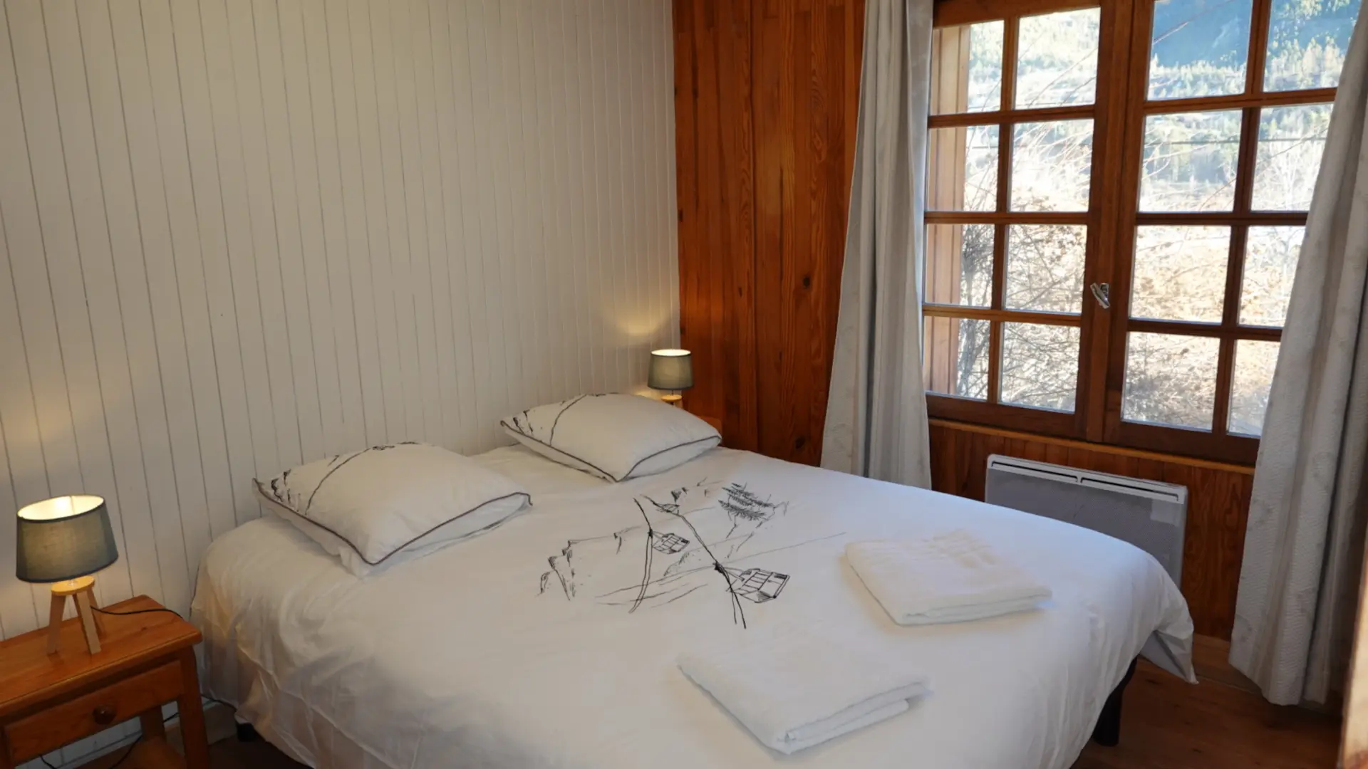 chalet-le-mont-milo-chambre-double-1-serre-chevalier-briancon