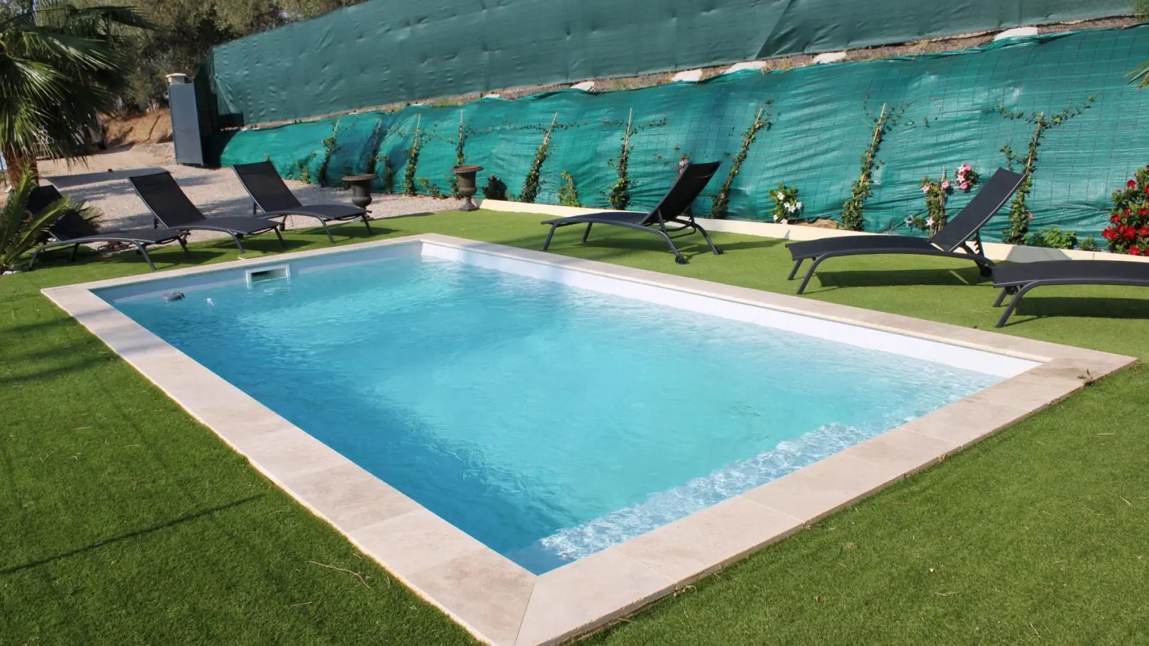 Gite de Bellet-Piscine-Gîtes de France Alpes-Maritimes