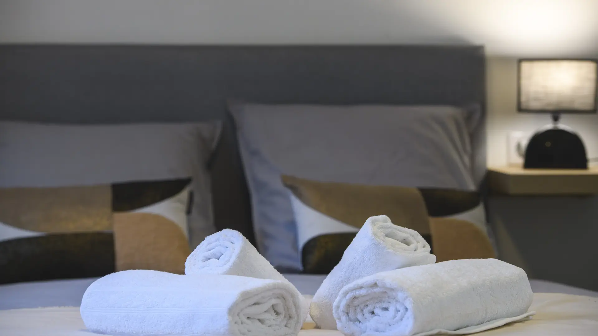 Linge de lit inclus et serviettes de bain