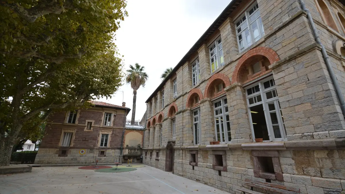 Ecole Anatole France à Hyères