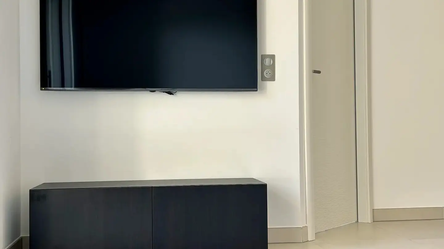 Smart TV + Wifi (fibre) Gratuit