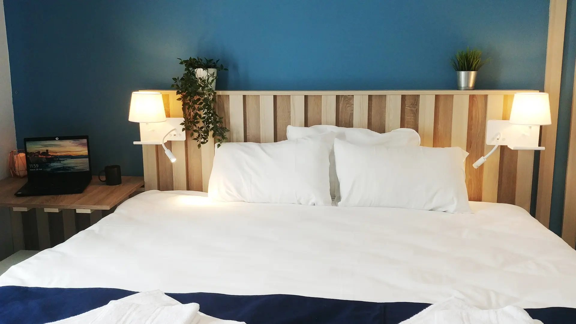 Chambre avec lit double