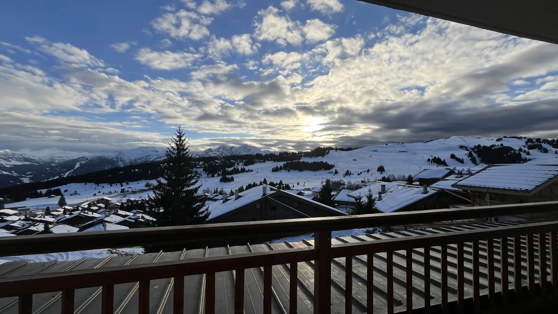 Balcon vue Bisanne - orientation Sud