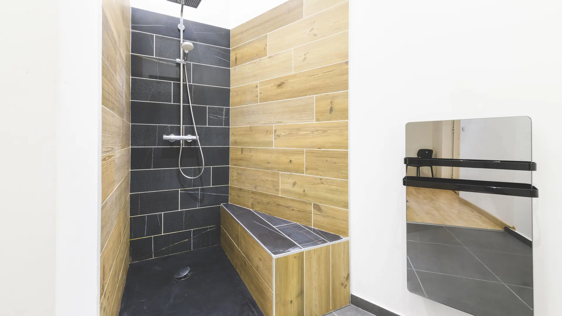 Salle de bain - chambre N°1