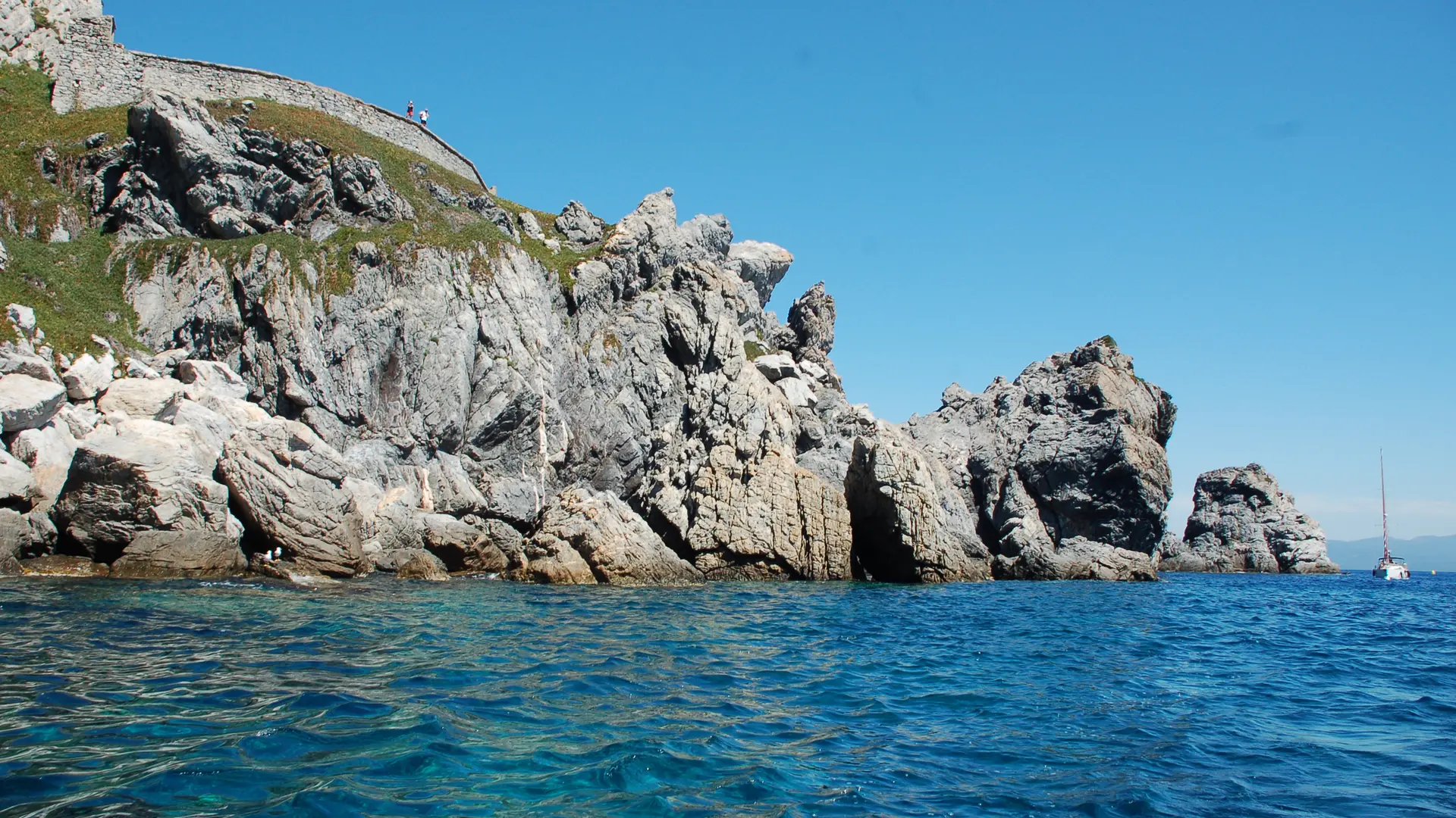 îles d'or évasion - excursions en bateau