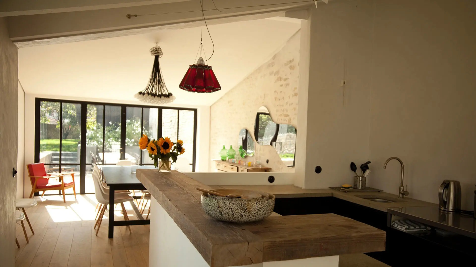 Küche und Esszimmer