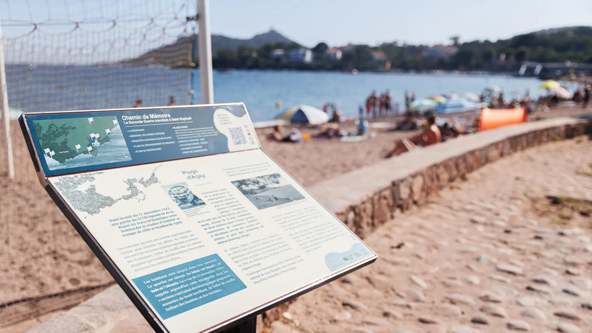 Tour bus le long de la Corniche d'Or Saint-Raphaël