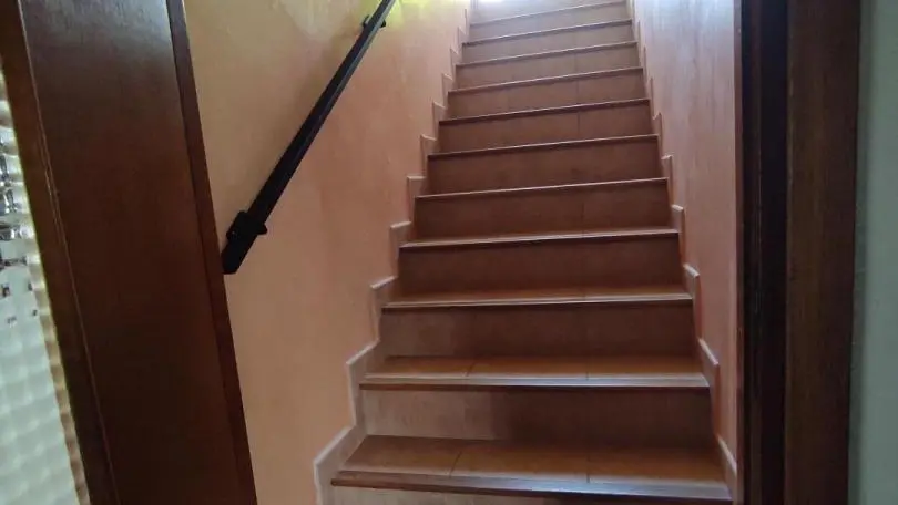 Escalier d'accès aux chambres (commun)