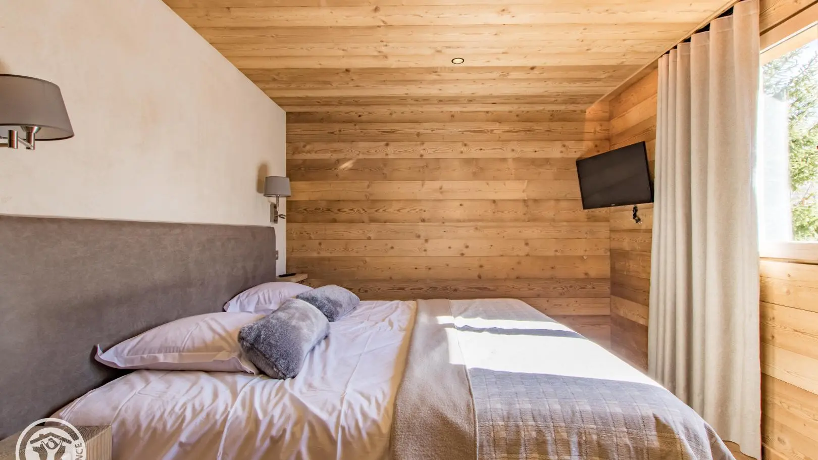 6 chambres avec chacune sa salle de bain, lits jumelables