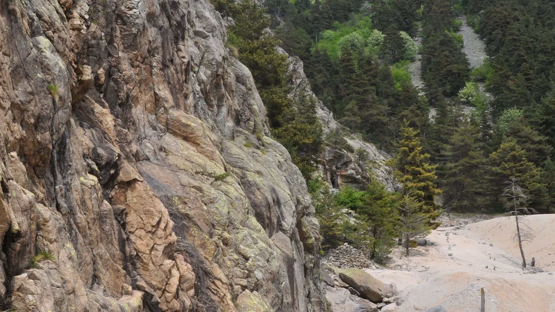 site escalade du lac des mesches